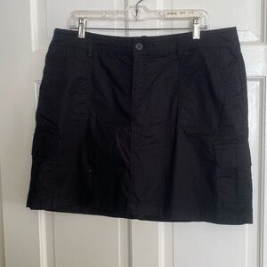 Black skort